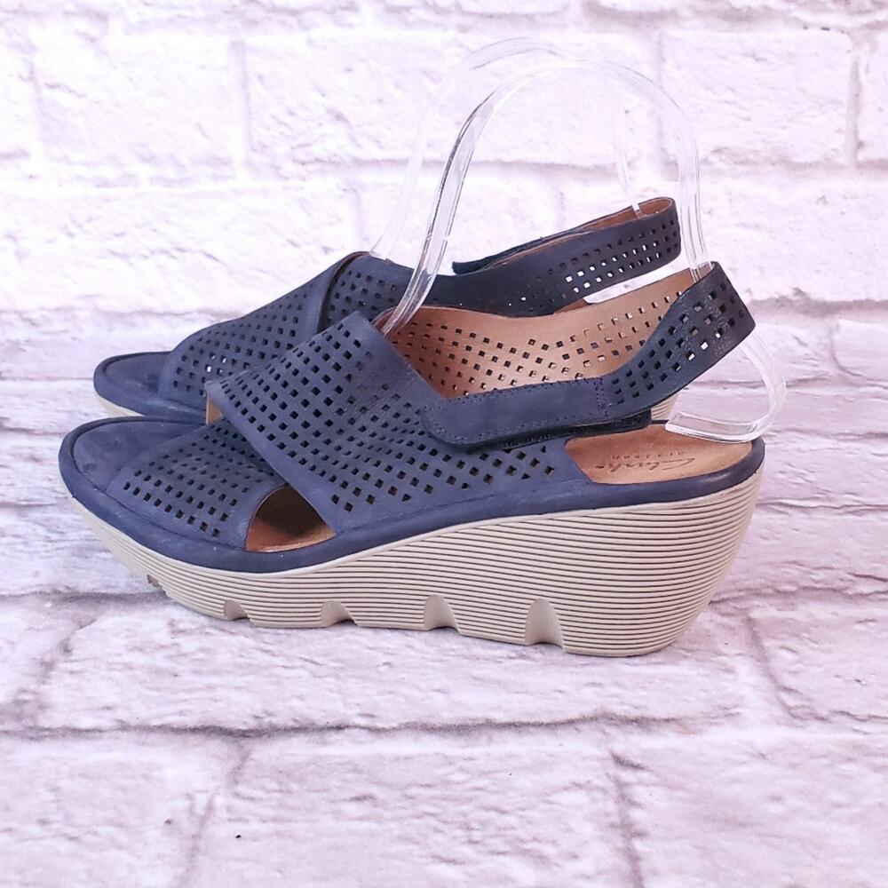 Clarks wedge sandals blue size 9 women's